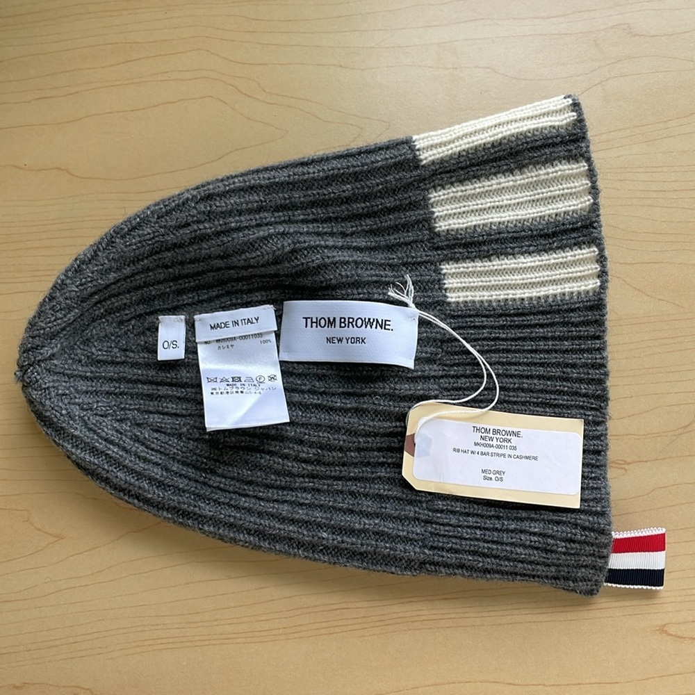 Authentic Thom Browne CASHMERE RIB 4-BAR HAT - Picture 1 of 6